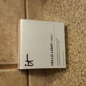 IT HELLO LIGHT creme Radiance